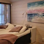 Helmi Bed & Breakfast Ala-Temmes