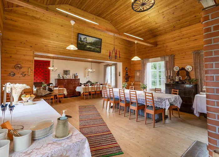 Helmi Frühstückspension 3*